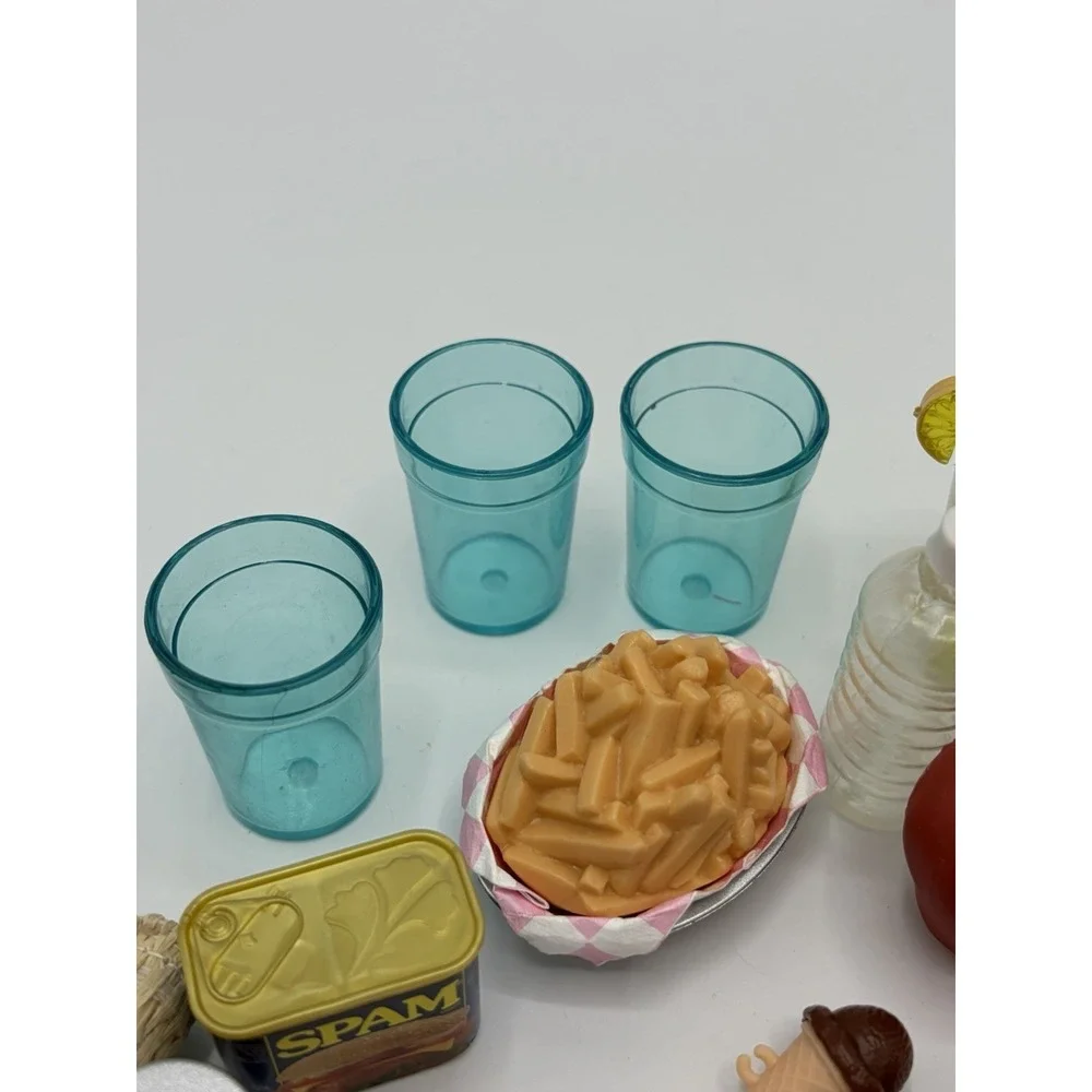 Miscellaneous Lot Doll Food Toy Accessories 29pcs For Small Dolls